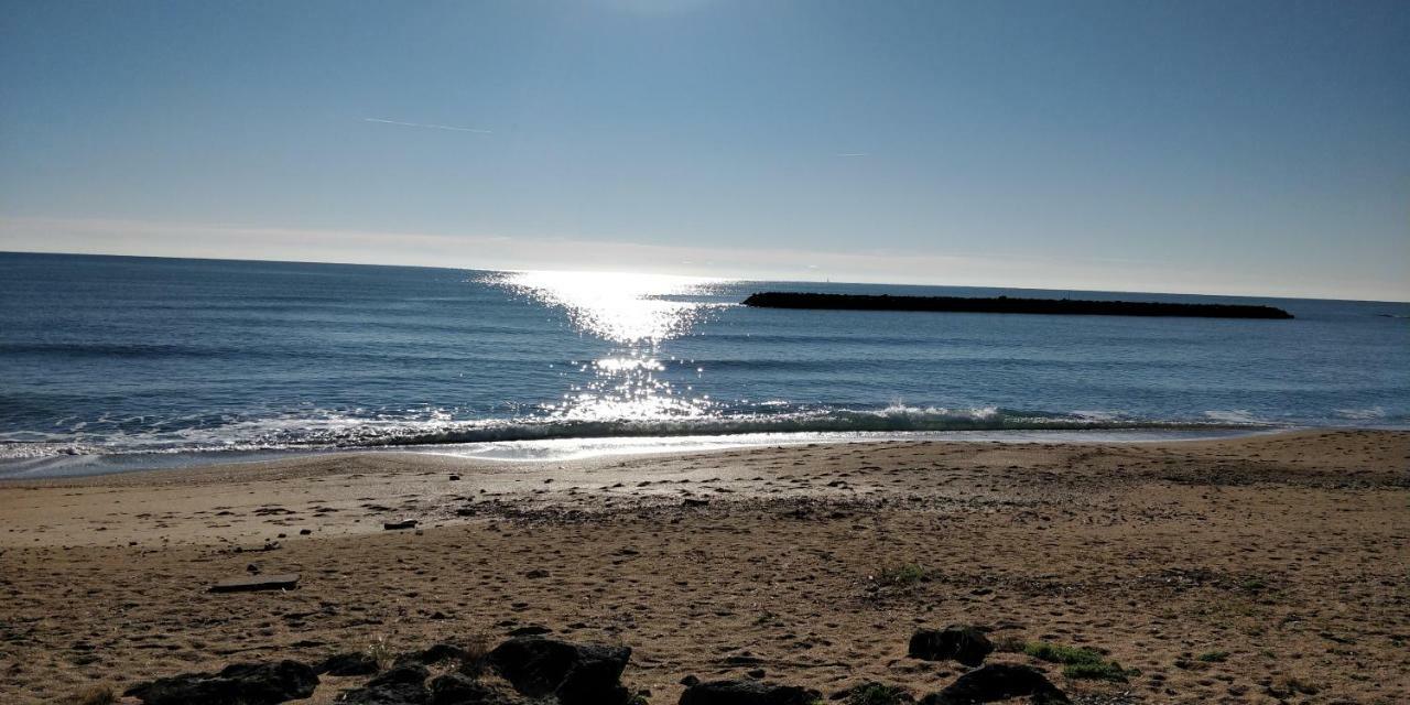 Résidence le neptuna T2 direct plage wifi clim Agde Exterior foto